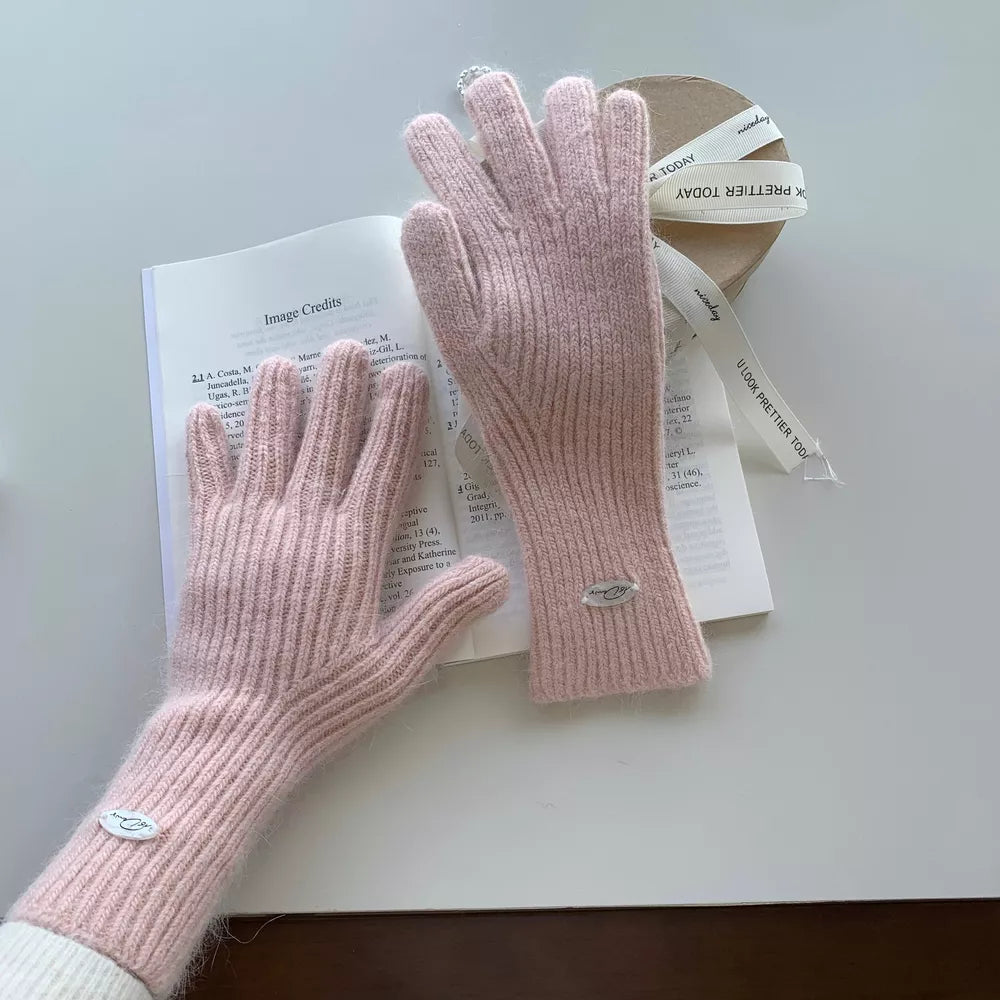 Luxurious Ribbed Knit Touchscreen Gloves